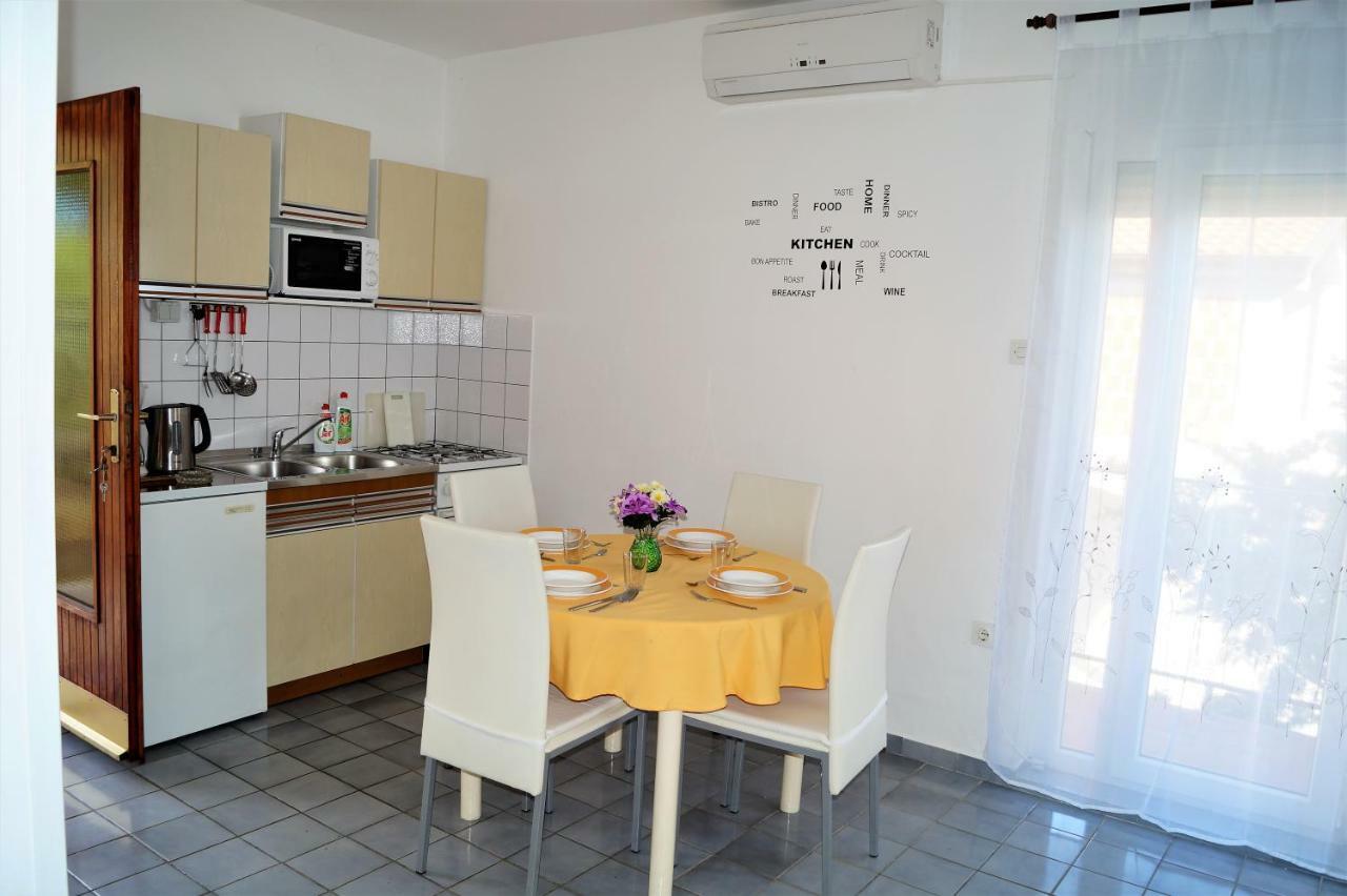 Apartment Nataly Dramalj Exteriör bild